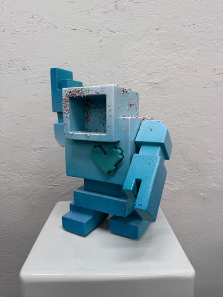 BLUE SKY GLAZE 1ft Concrete Lovebot 1/1