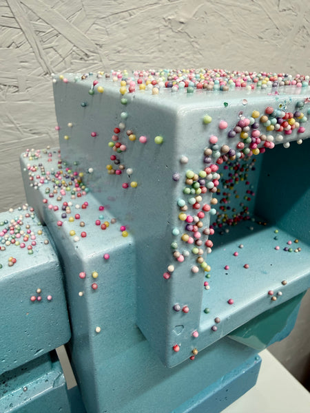 BLUE SKY GLAZE 1ft Concrete Lovebot 1/1