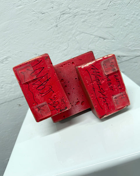 Battle D-1 1ft Concrete Lovebot 1/1