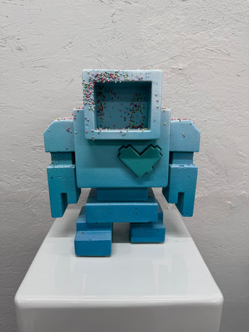 BLUE SKY GLAZE 1ft Concrete Lovebot 1/1