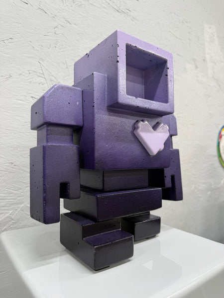 BBLK1-22 - 1ft Concrete Lovebot Sculpture