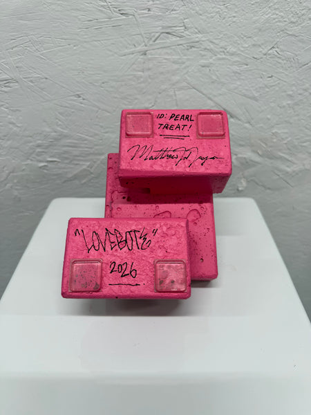 PEARL TREAT - 1ft Concrete Lovebot Sculpture